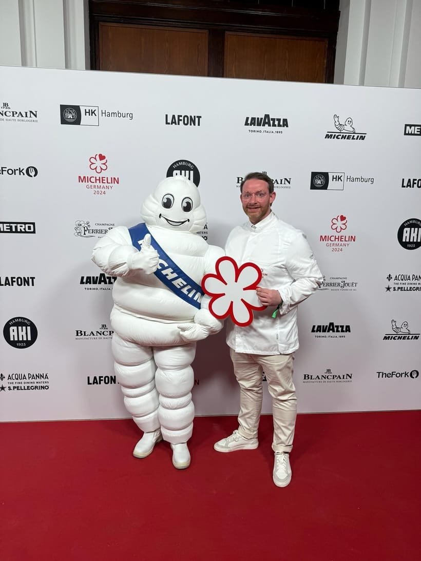 Holger Haag bei der Verleihung des Michelin Guide Germany 2024 in Hamburg